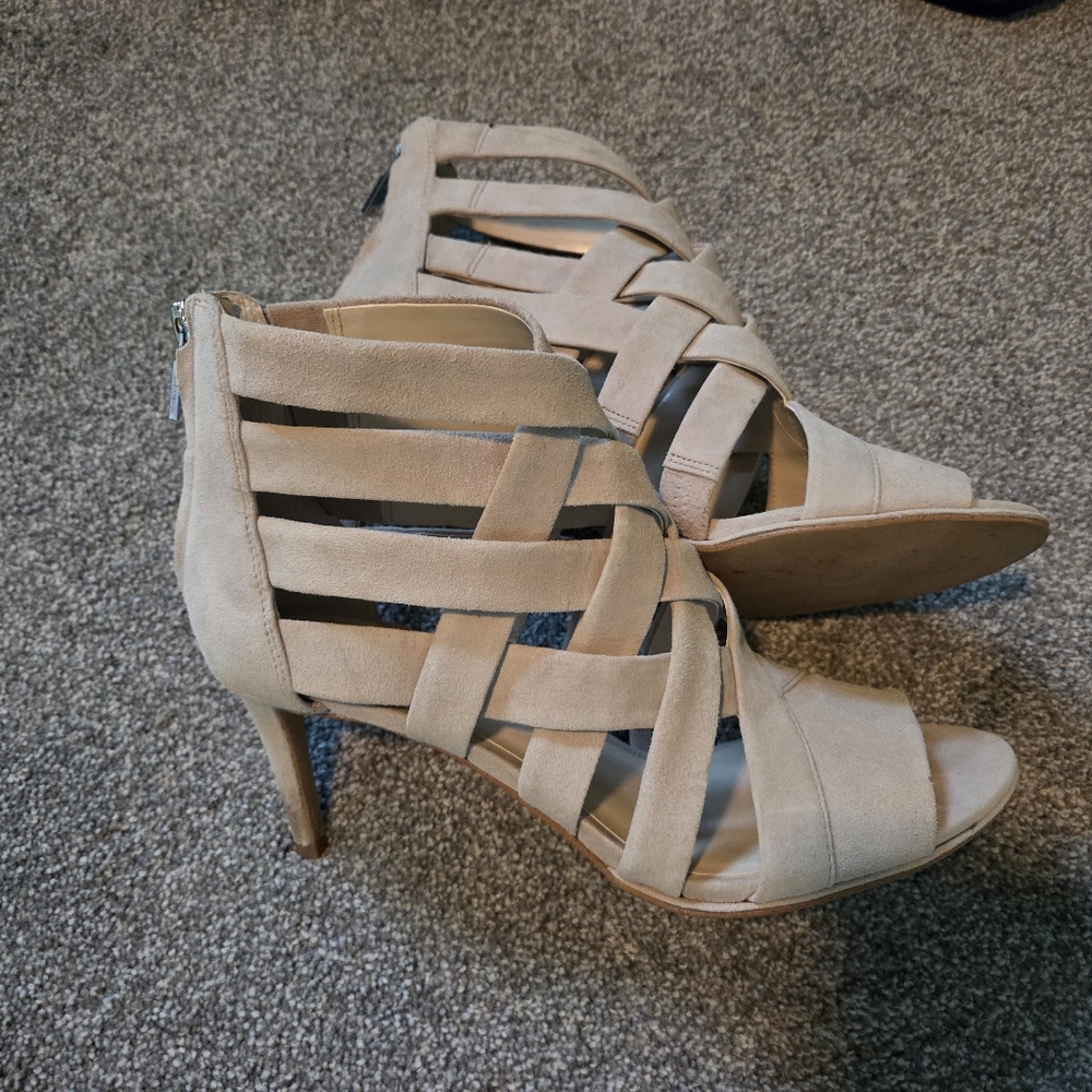 Kenneth Cole Beige Strappy Heels